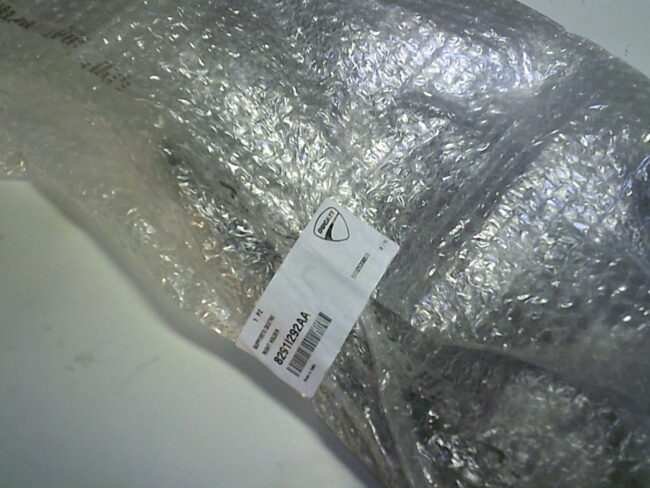 8291I292AA Support droit neuf DUCATI PANIGALE V2