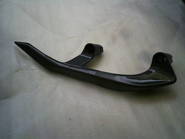 BC3-2474W-00-3E Poignée de maintien droite neuve YAMAHA 530/ 560 T-MAX