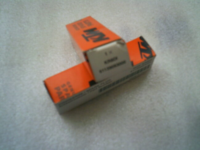 61139093000 Bougies neuves KR8DI  KTM