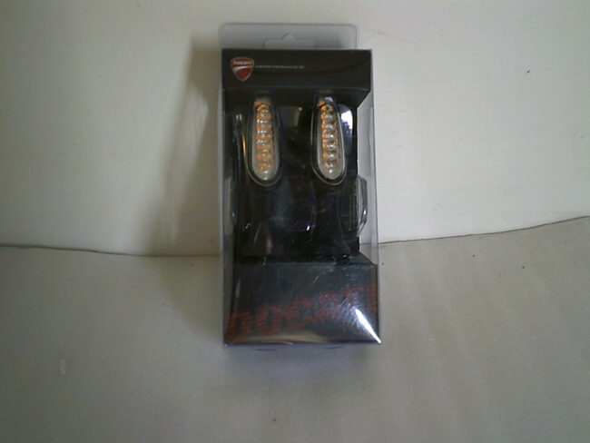 96680201A Clignotants neufs DUCATI