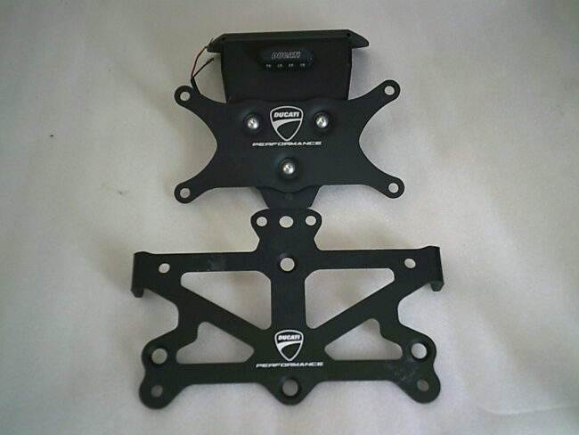 96781110B Support de plaque neuf DUCATI