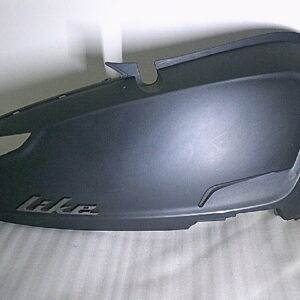 Cache latéral droit d'occasion KYMCO 125 LIKE Cache latéral droit d'occasion KYMCO 125 LIKE