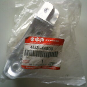 43521-44G00-000 Barre de repose pied neuf SUZUKI 650 / 1250 Bandit 43521-44G00-000 Barre de repose pied neuf SUZUKI 650 / 1250 Bandit