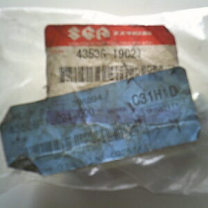 43536-19C21-000 Masse de repose pied neuf SUZUKI 750 GSF 43536-19C21-000 Masse de repose pied neuf SUZUKI 750 GSF