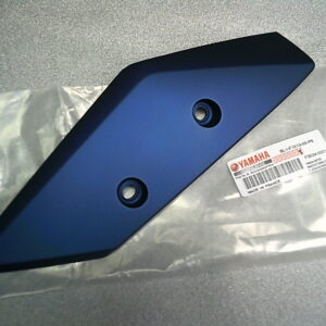 BL1-F1513-00-P5 Support de garde boue avant gauche neuf YAMAHA 125 X-MAX