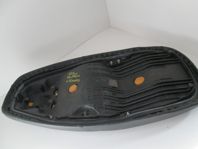 Selle d'occasion HONDA 125 PANTHEON